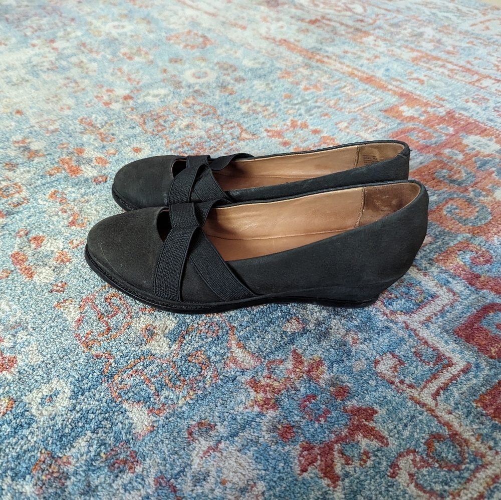 Gentle Souls Newman Gray Nubuck Leather Low Wedge Slip-On Loafers Women's 7 M